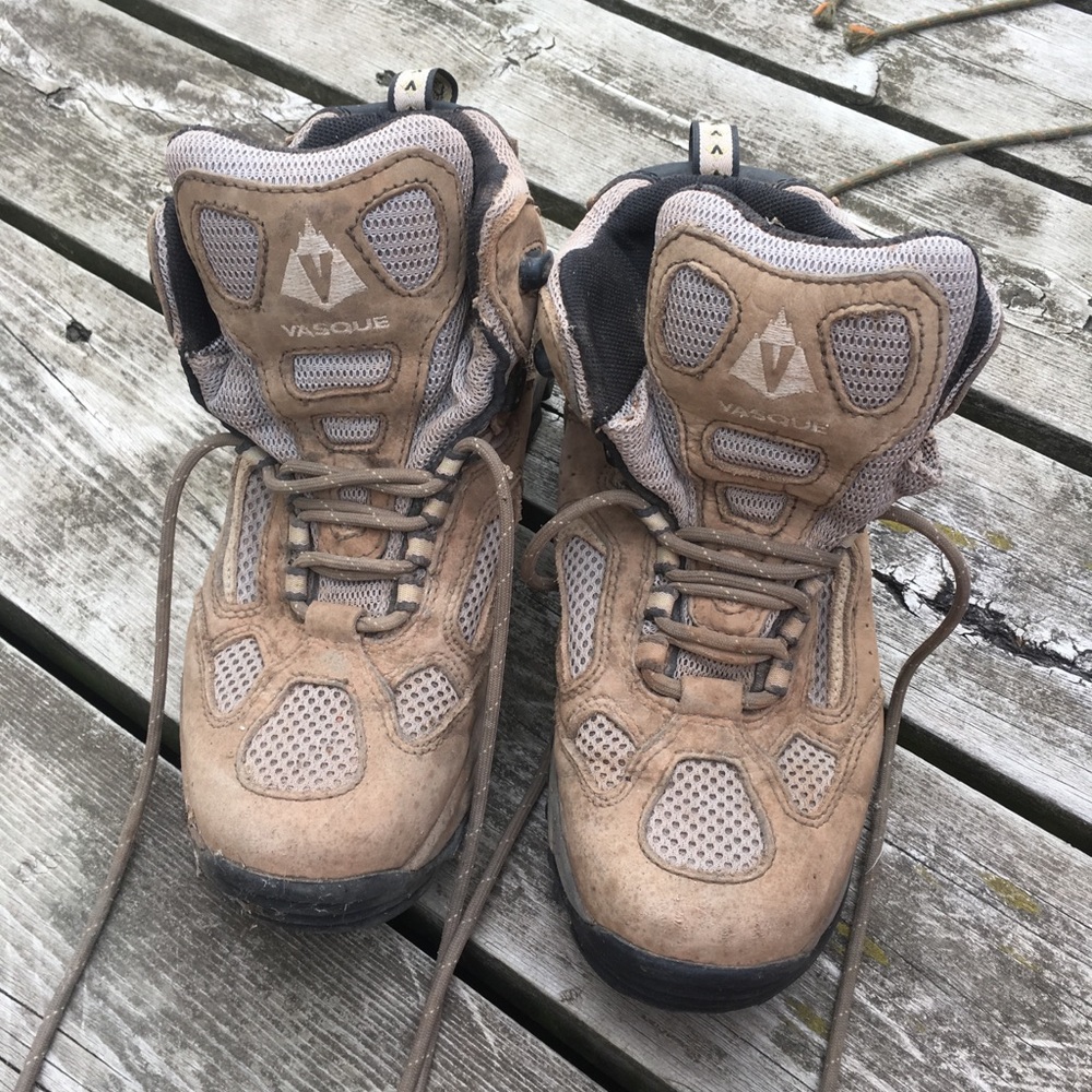 Vasque Hiking Boots in Great Condition